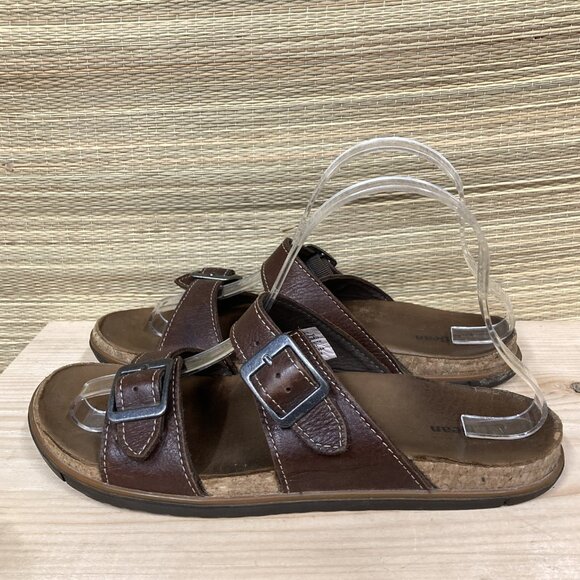 L.L. Bean Eco Comfort Shoes Women's 8M Brown Leather Two‎ Strap Buckle Sandals - Picture 3 of 8